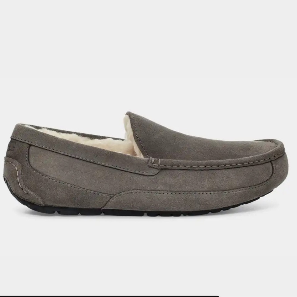UGG Australia Ascot Grey Suede Wool Lined Moccasin Slippers Men's 9